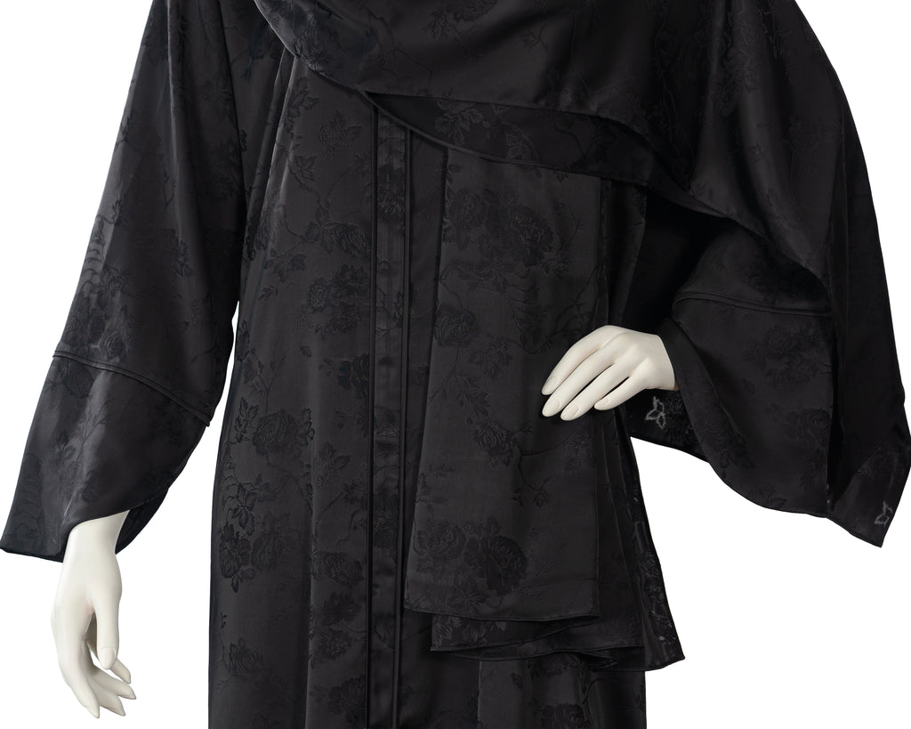 Leyana Black Color Round Neck Abaya For Female