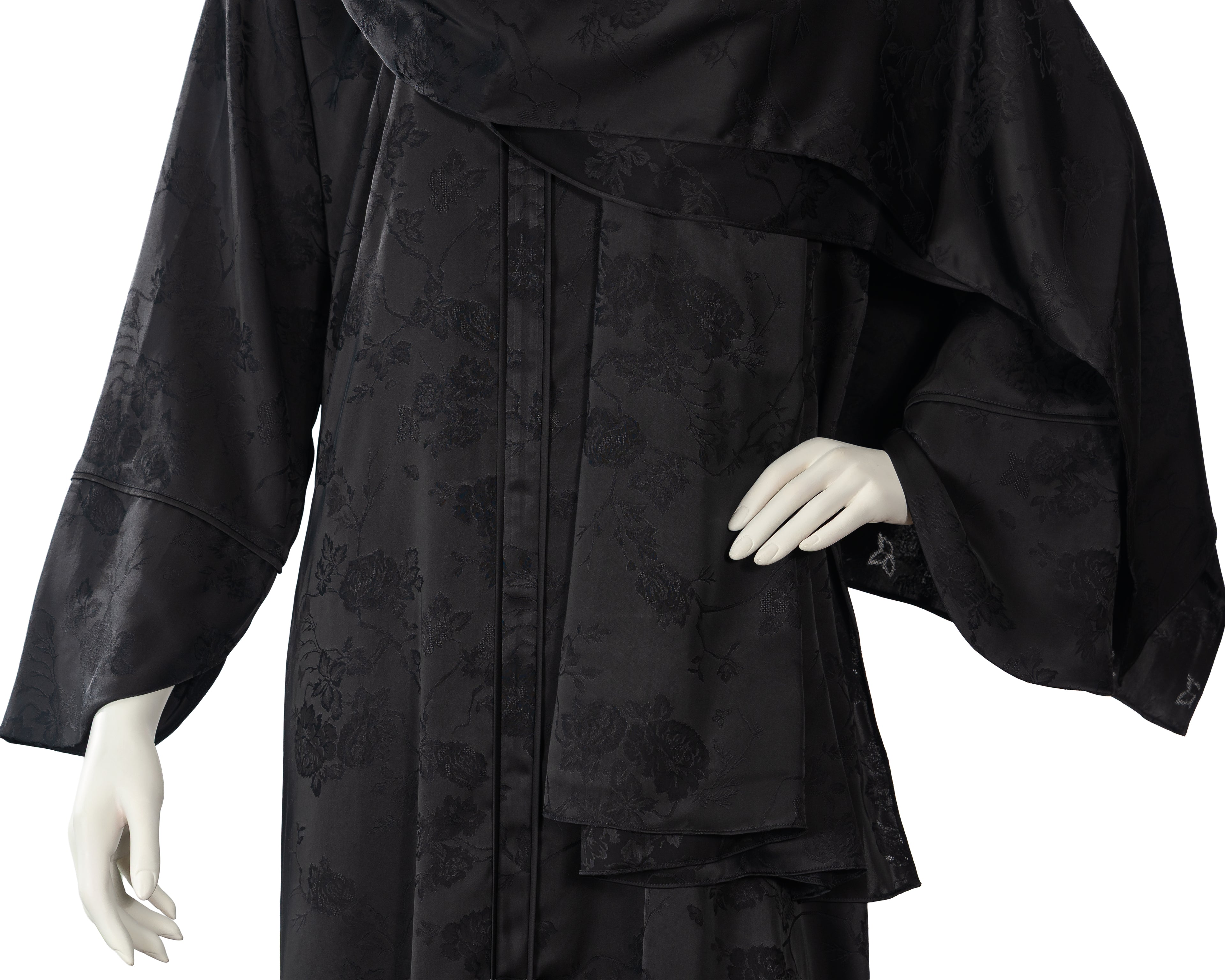 Leyana Black Color Round Neck Abaya For Female