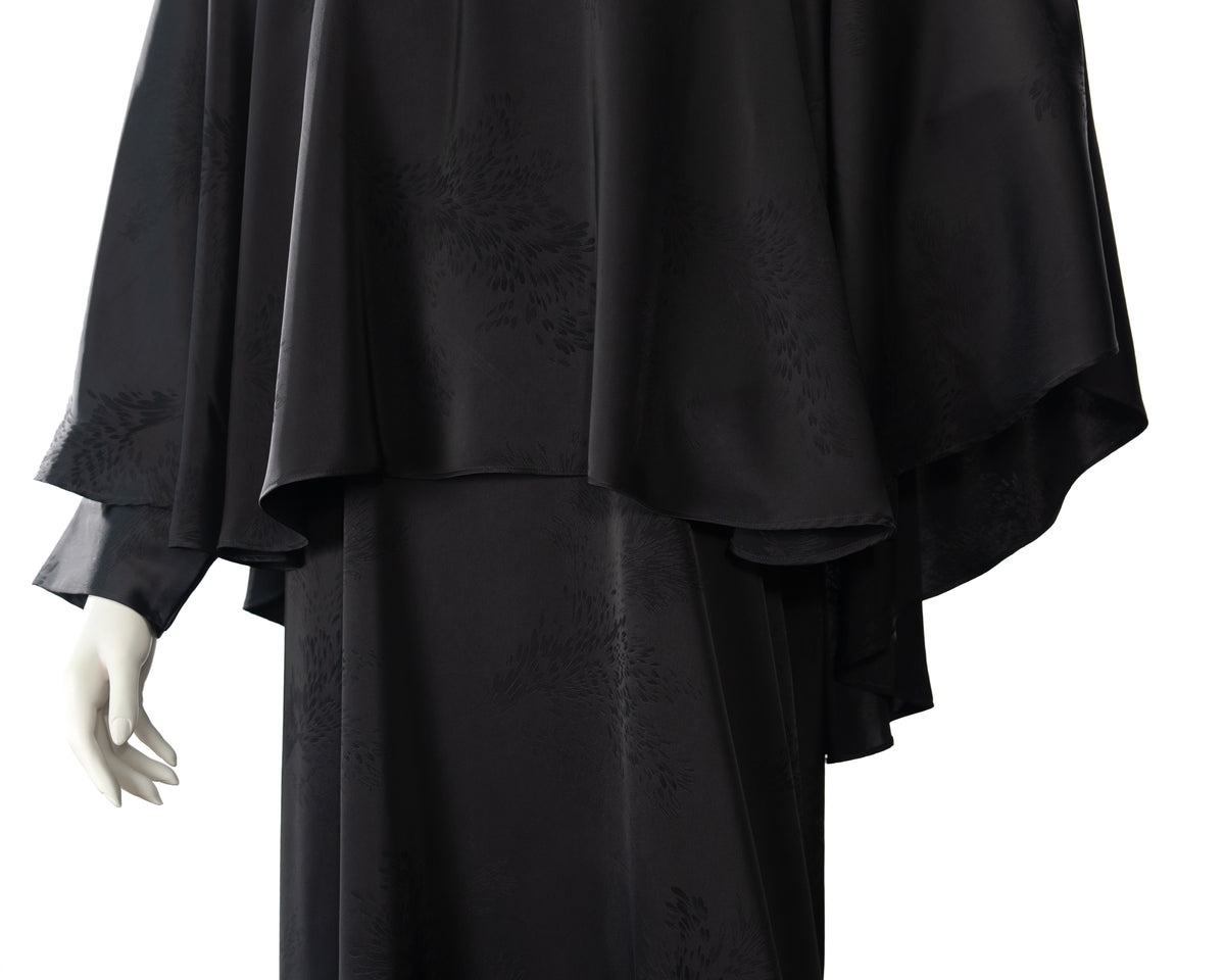 Leyana Black Color Round Neck  Abaya For Female