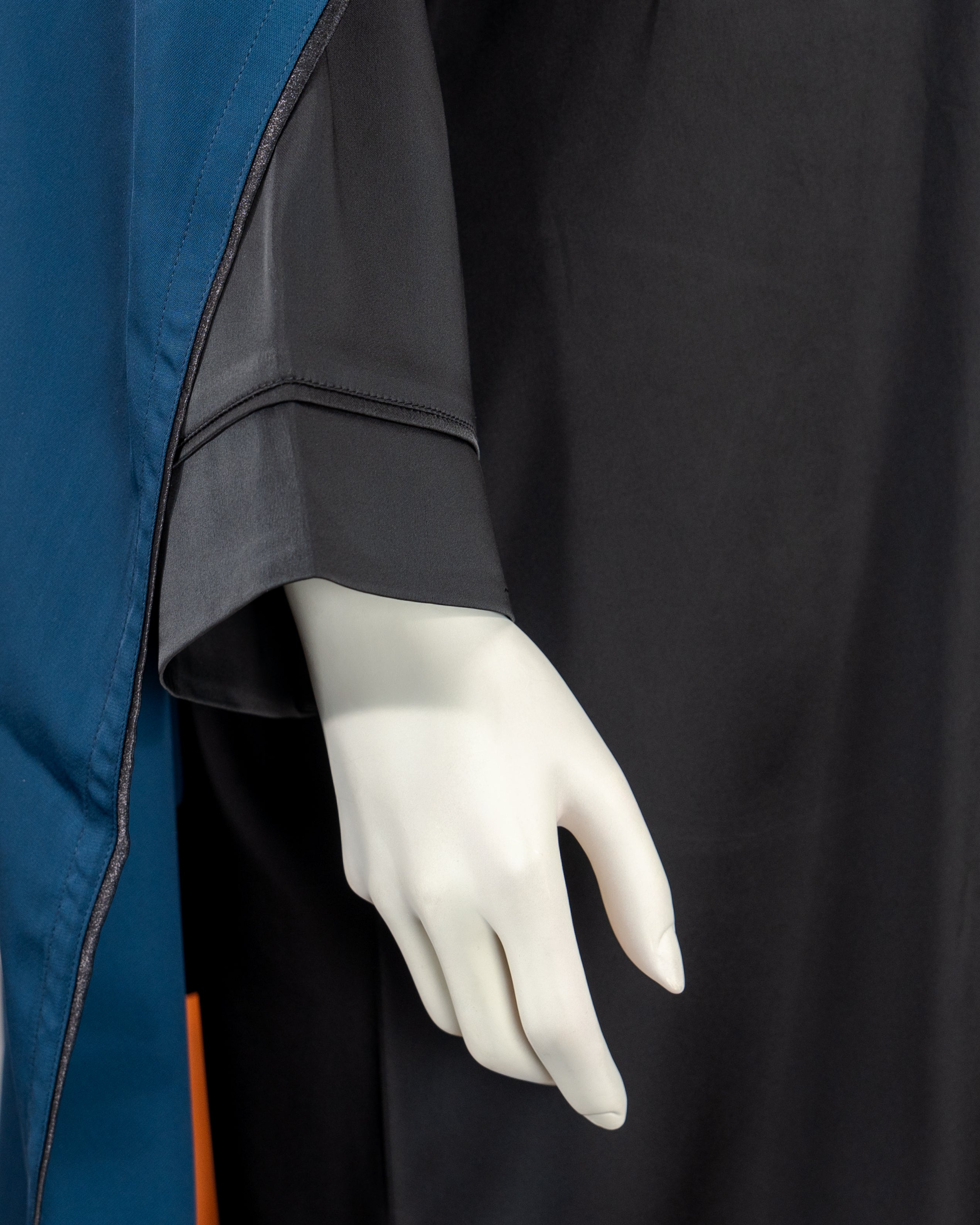 Eyana Black Color V-Neck Abaya For Female